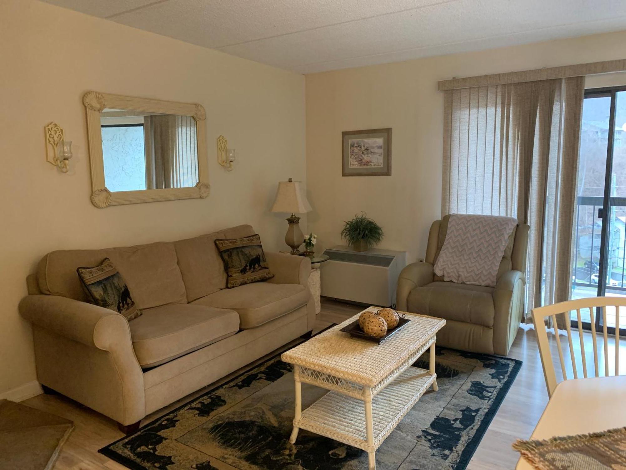 Olde Gatlinburg Rentals Room photo